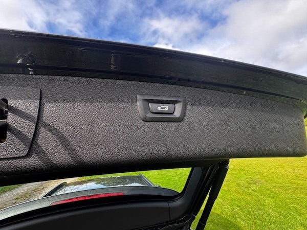 Used BMW 3 Series 2017 for sale - 76223147: Photo 26