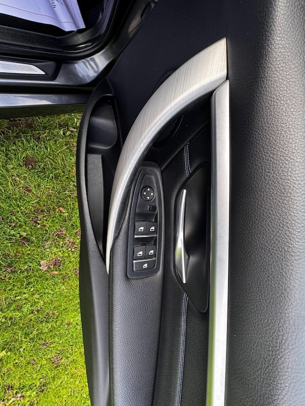 Used BMW 3 Series 2017 for sale - 76223147: Photo 37
