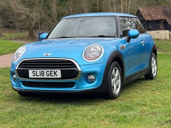Used MINI Hatch 2018 for sale - 77693541: Photo