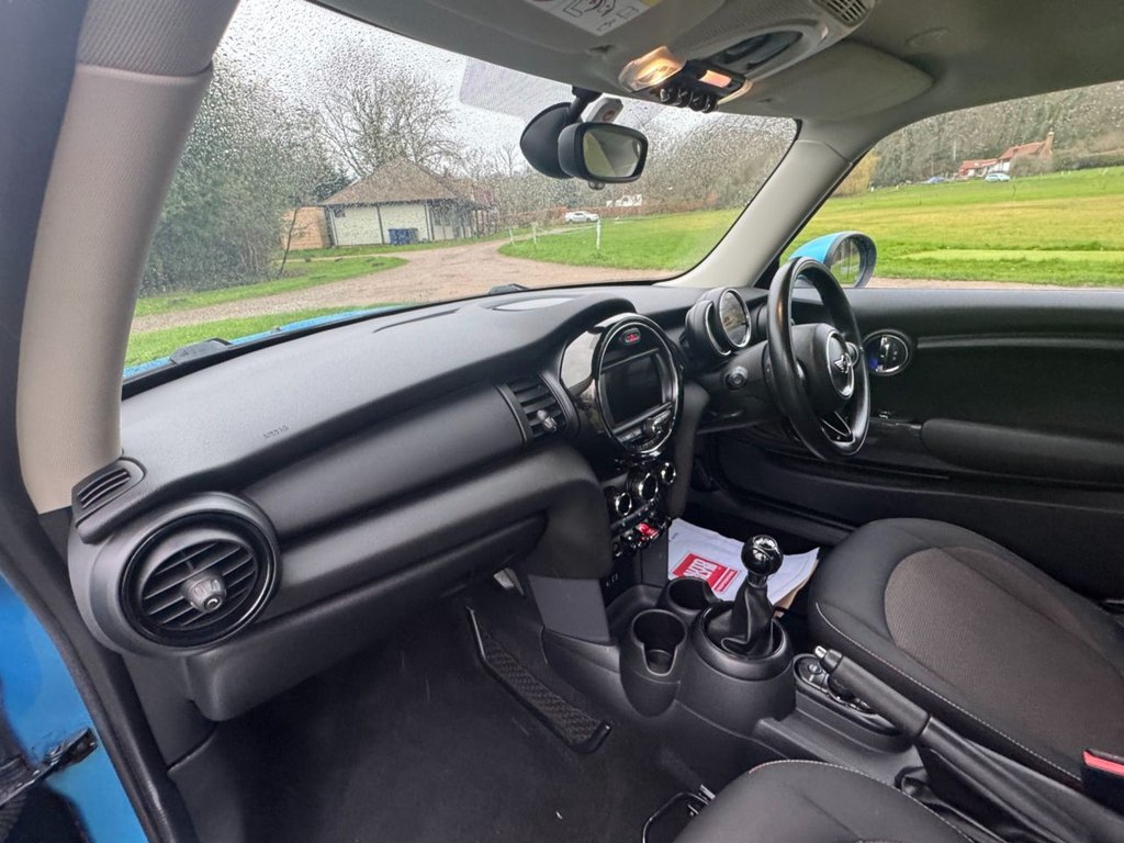 Used MINI Hatch 2018 for sale - 77693541: Photo 32