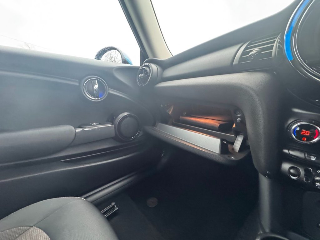 Used MINI Hatch 2018 for sale - 77693541: Photo 50