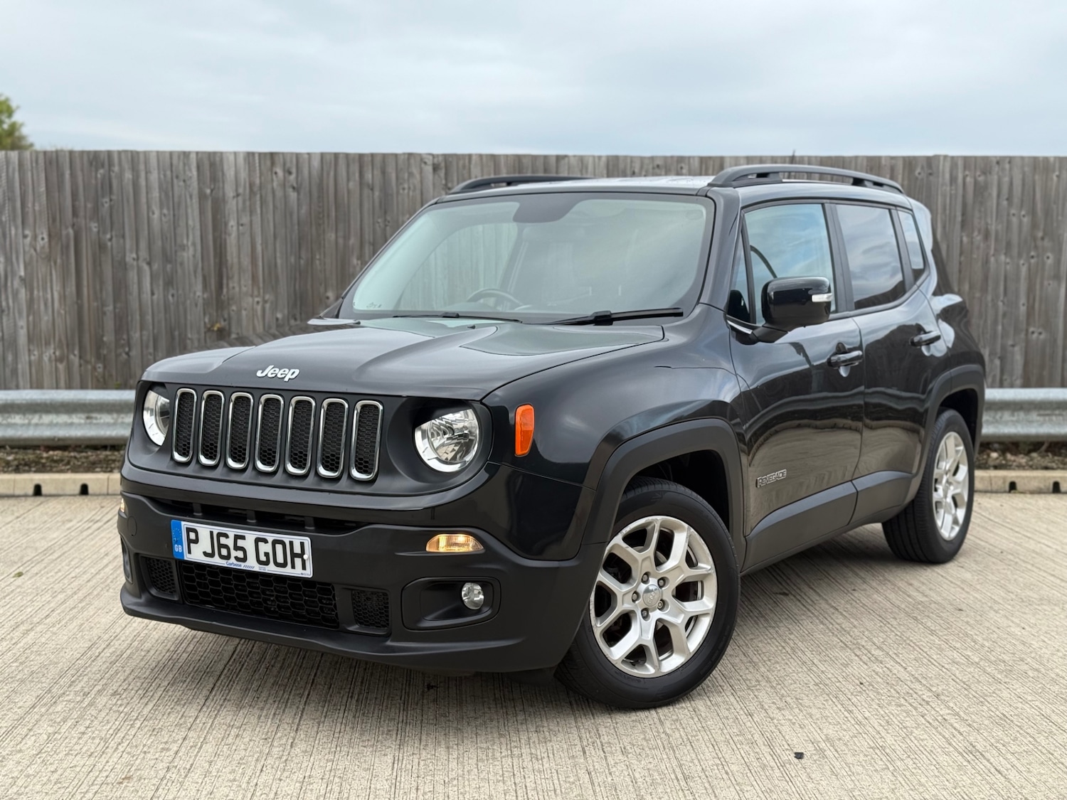 Used Jeep Renegade 2015 for sale - 76057257: Photo 1