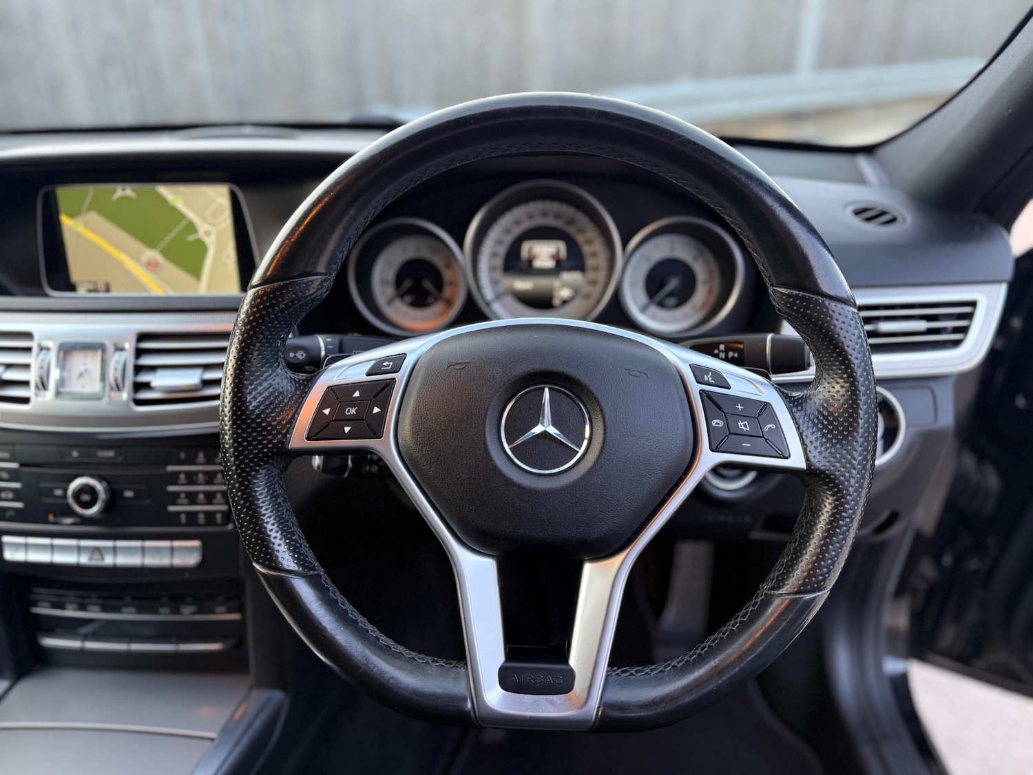 Used Mercedes-Benz E Class 2015 for sale - 78169131: Photo 12