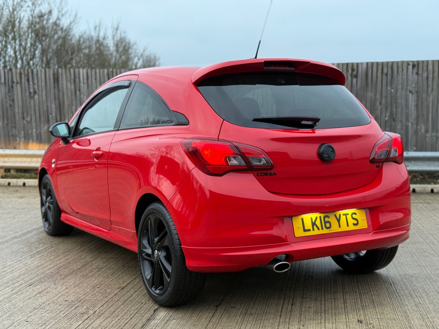 Used Vauxhall Corsa 2016 for sale - 77028322: Photo 3