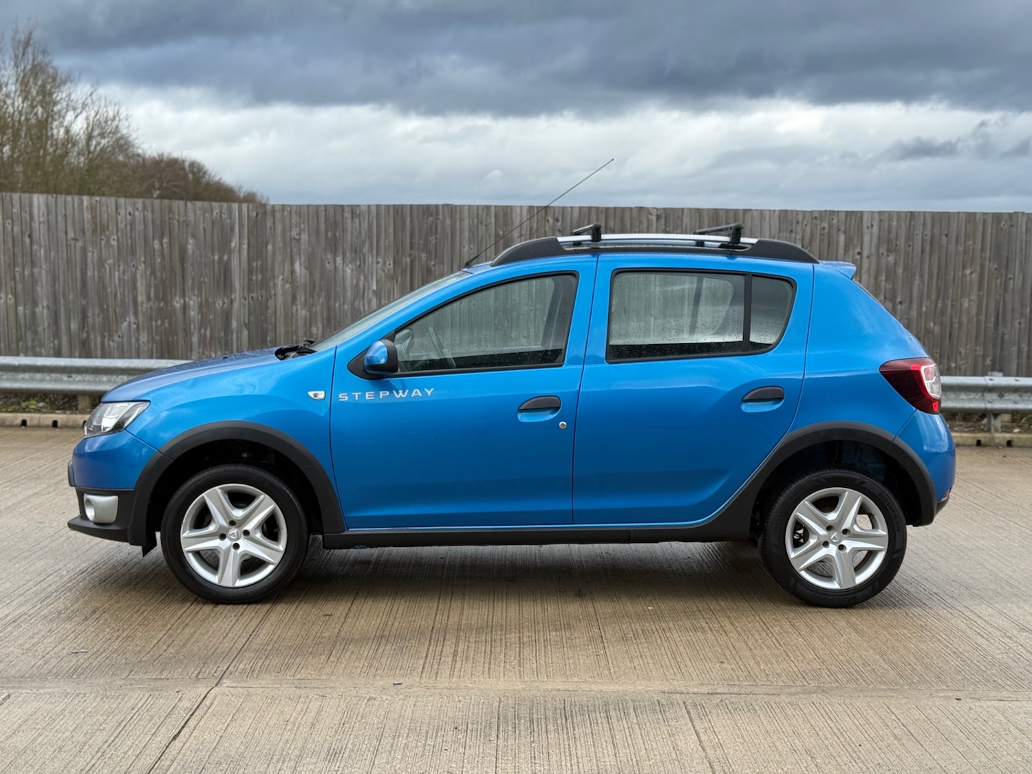 Used Dacia Sandero Stepway 2014 for sale - 78118417: Photo 2