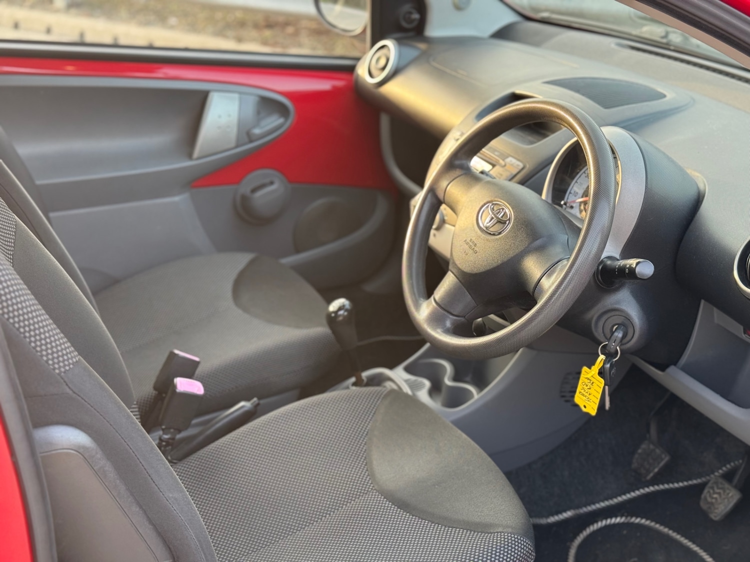 Used Toyota AYGO 2009 for sale - 77766802: Photo 9