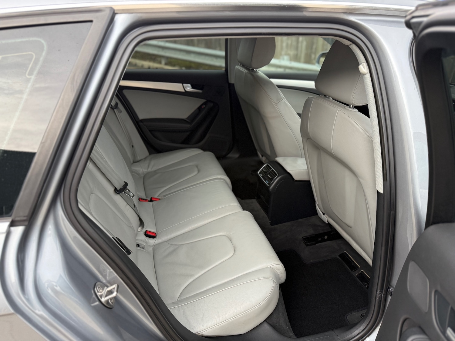 Used Audi A4 2015 for sale - 76940223: Photo 10