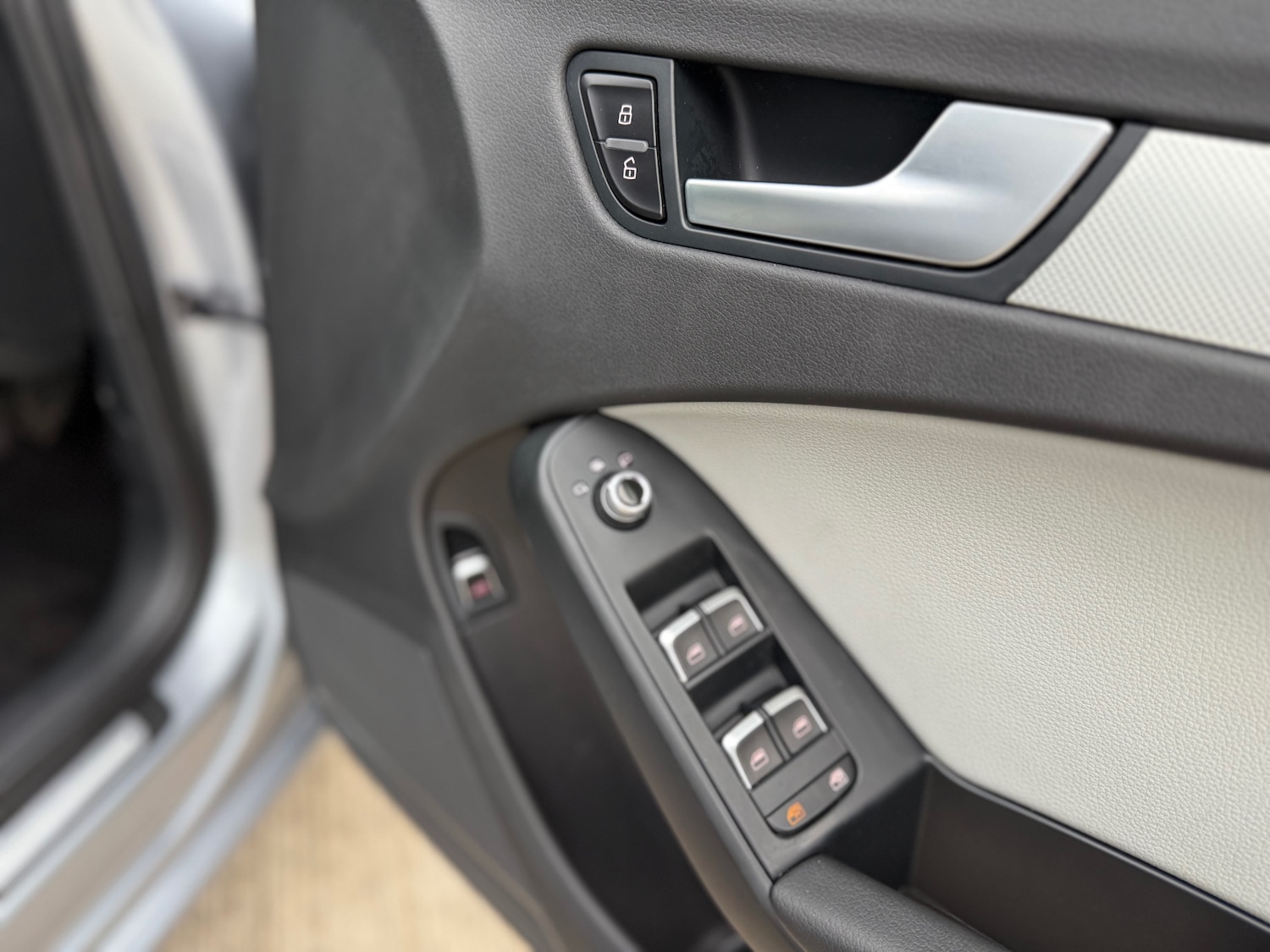 Used Audi A4 2015 for sale - 76940223: Photo 12