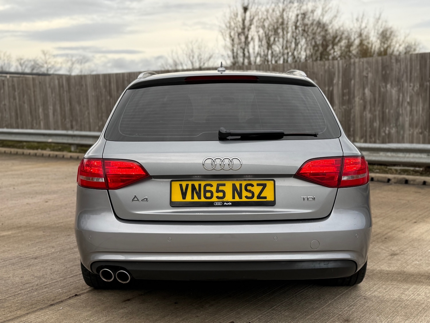 Used Audi A4 2015 for sale - 76940223: Photo 4