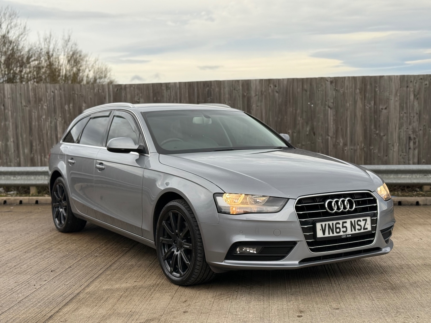 Used Audi A4 2015 for sale - 76940223: Photo 7