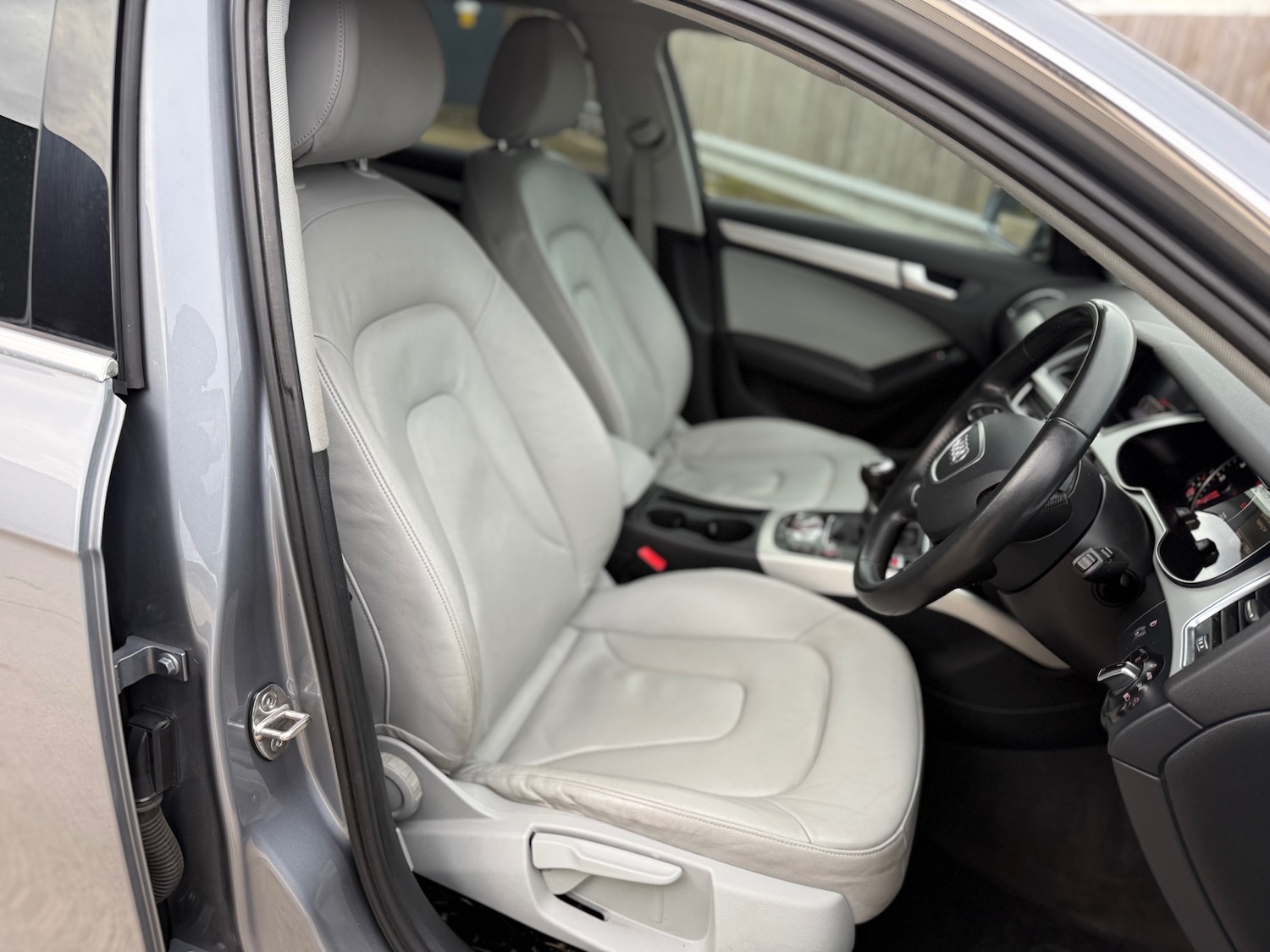 Used Audi A4 2015 for sale - 76940223: Photo 9