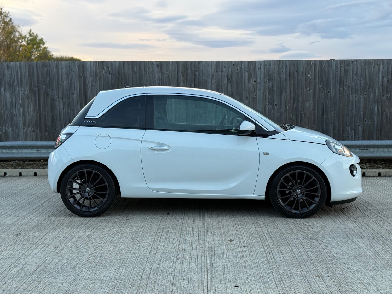 Used Vauxhall Adam 2014 for sale - 76185754: Photo 6