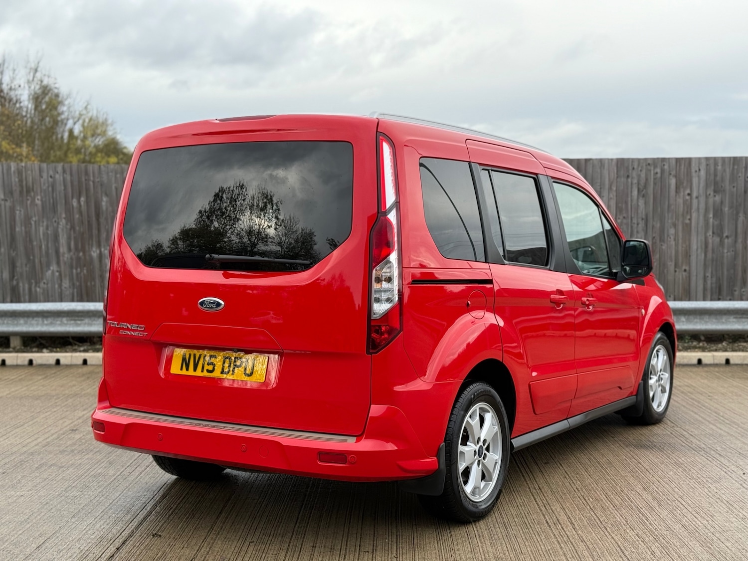 Used Ford Tourneo Connect 2015 for sale - 76334878: Photo 5