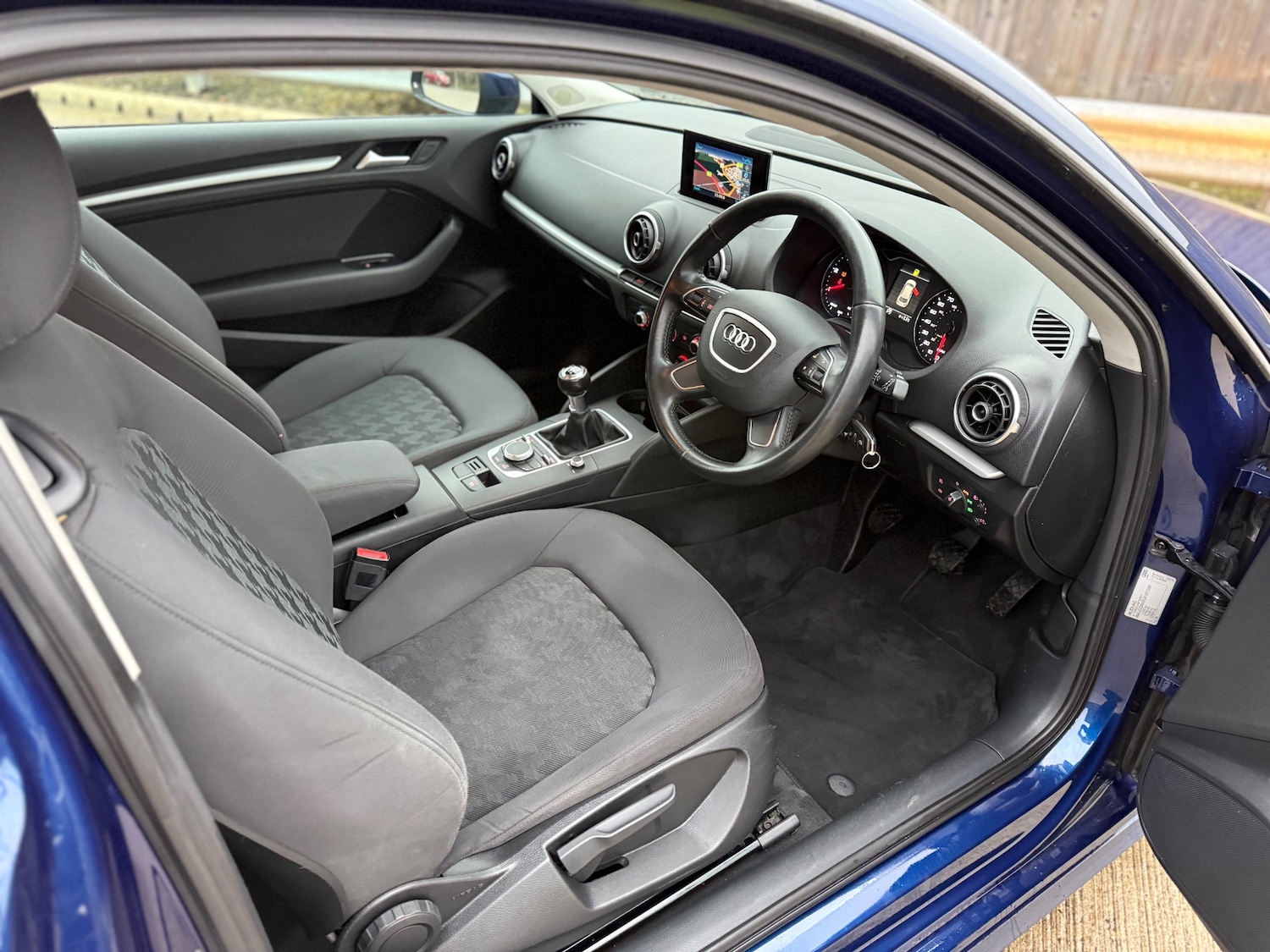 Used Audi A3 2016 for sale - 77329007: Photo 9