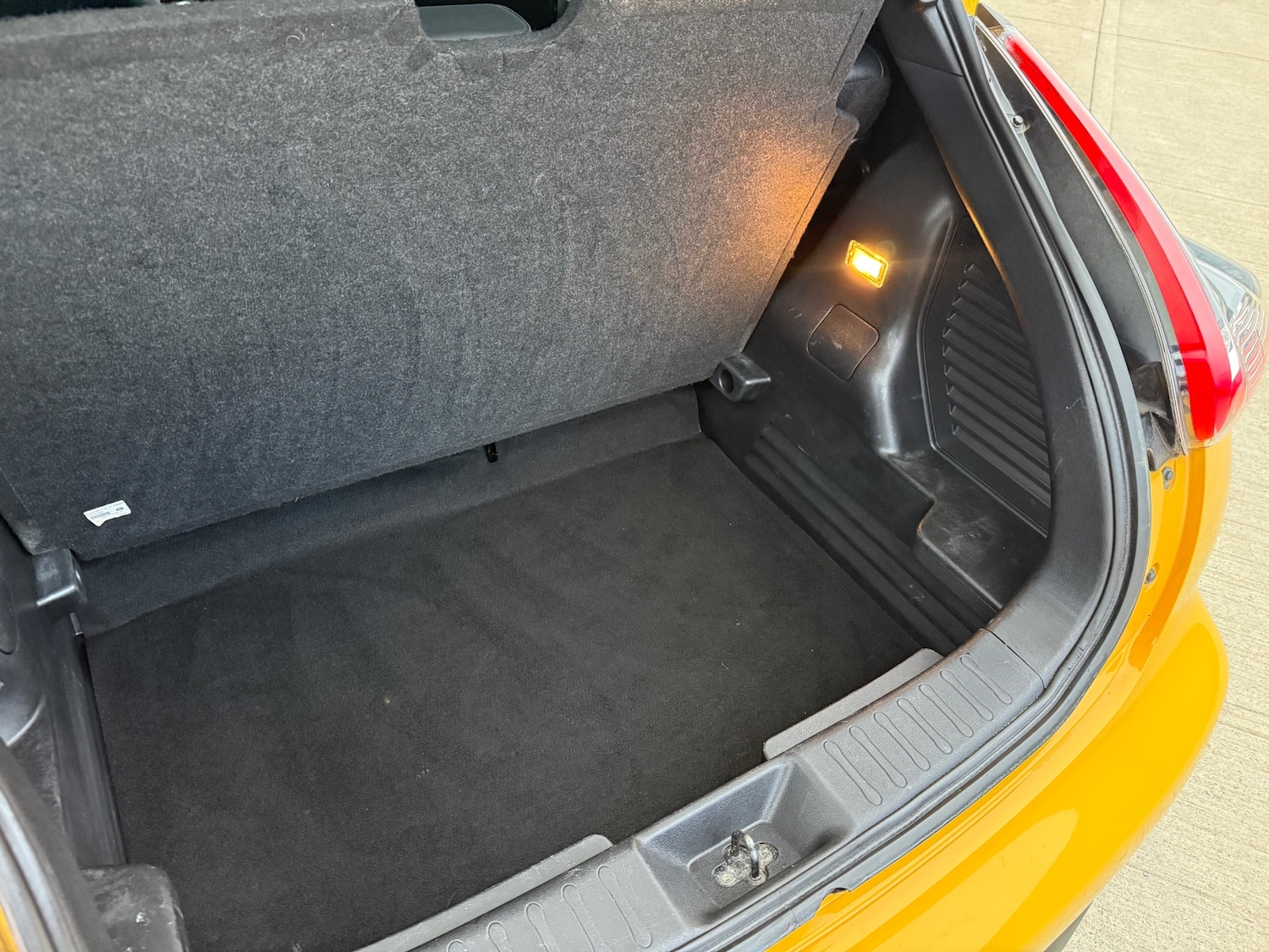 Used Nissan Juke 2016 for sale - 78031830: Photo 14