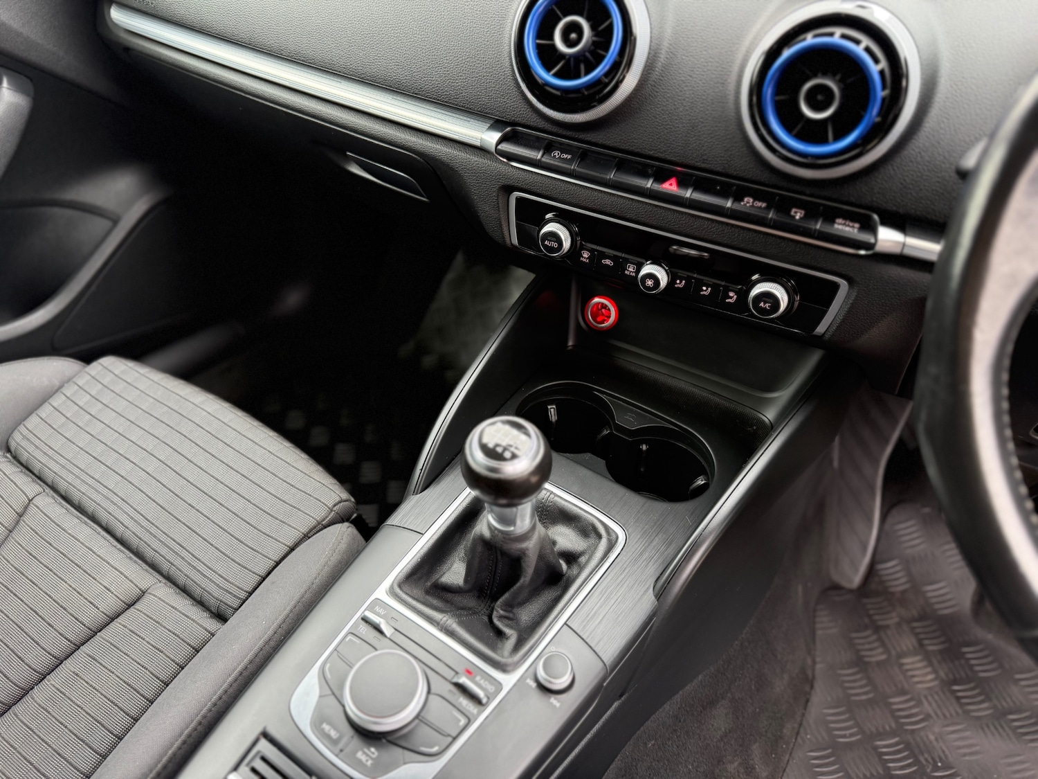 Used Audi A3 2015 for sale - 77991921: Photo 14