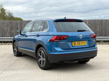 Used Volkswagen Tiguan 2017 for sale - 79486245: Photo