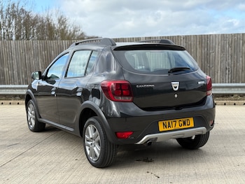 Used Dacia Sandero Stepway 2017 for sale - 77837288: Photo