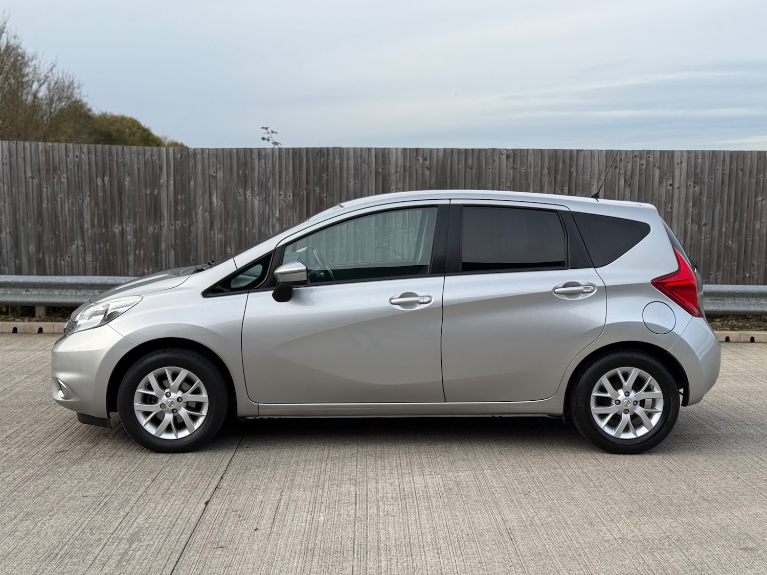 Used Nissan Note 2015 for sale - 76418574: Photo 2