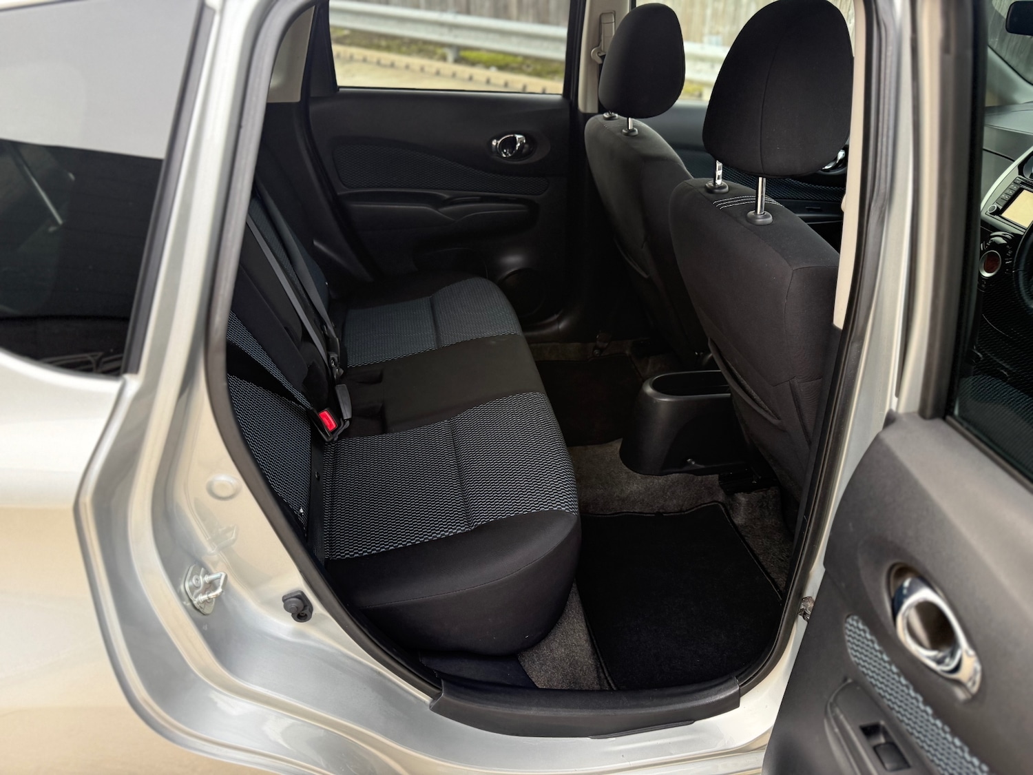 Used Nissan Note 2015 for sale - 76418574: Photo 9