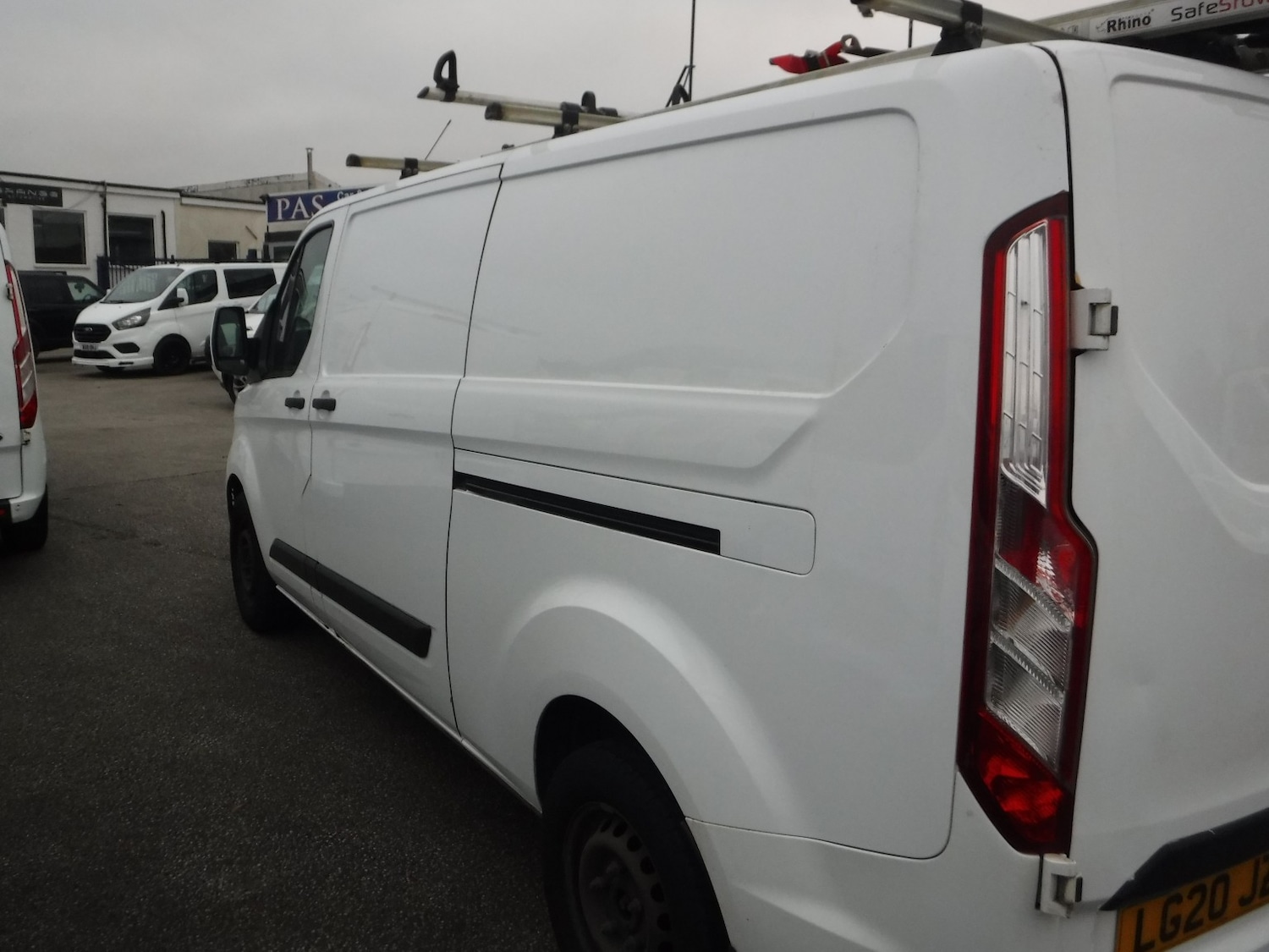 Used Ford Transit Custom 2020 for sale - 76982737: Photo 4