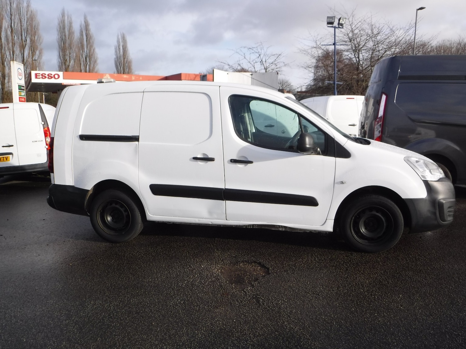 Used Peugeot Partner 2016 for sale - 77991590: Photo 2