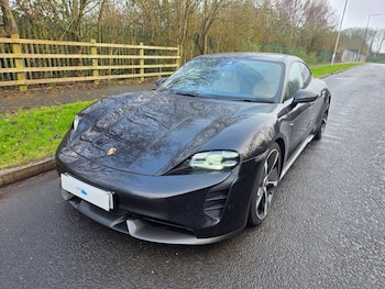 Used Porsche Taycan 2020 for sale - 79547600: Photo