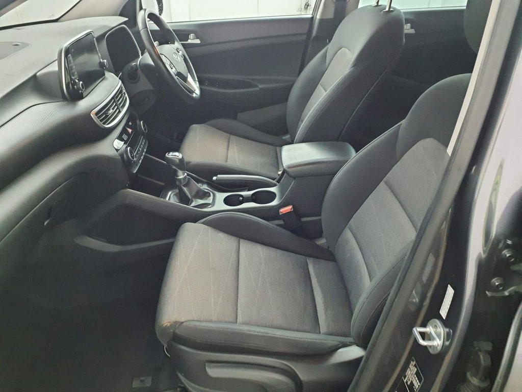 Used Hyundai TUCSON 2018 for sale - 77835620: Photo 3