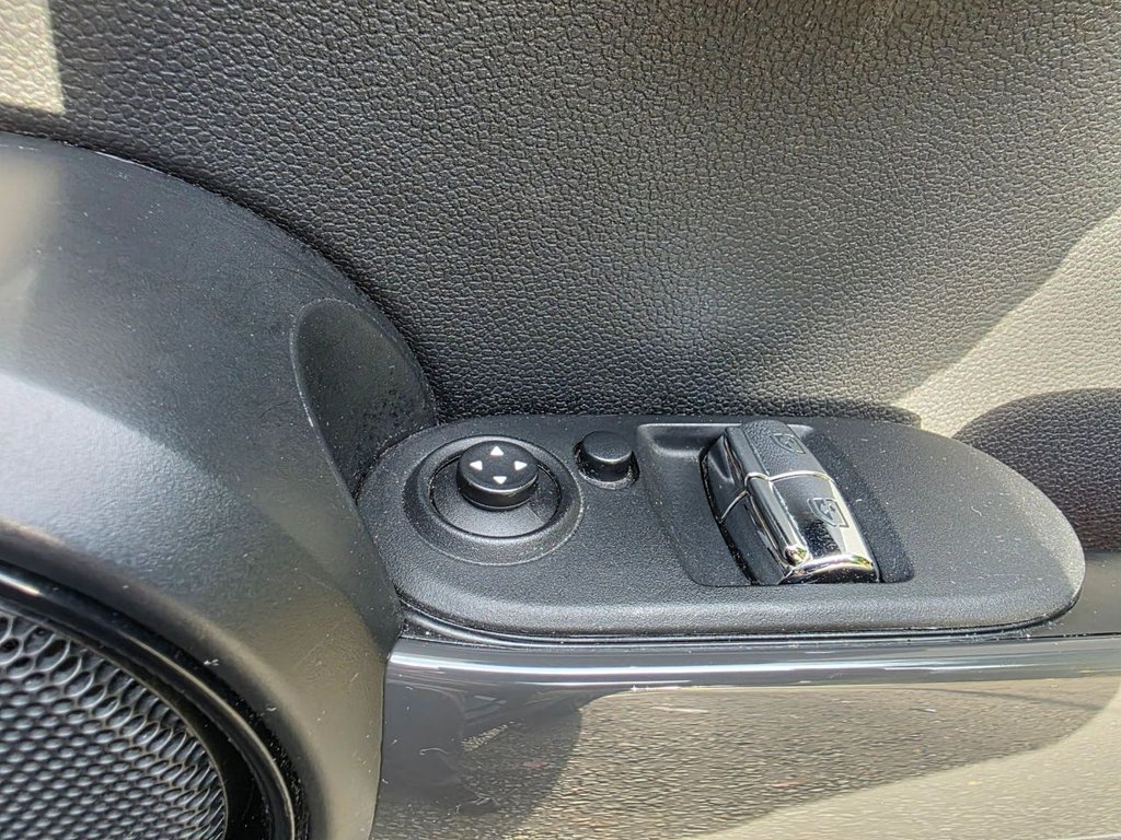 Used MINI Hatch 2015 for sale - 76559128: Photo 28