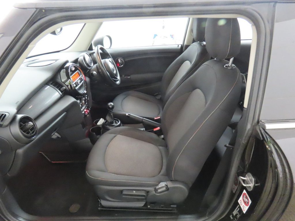 Used MINI Hatch 2015 for sale - 76559128: Photo 3