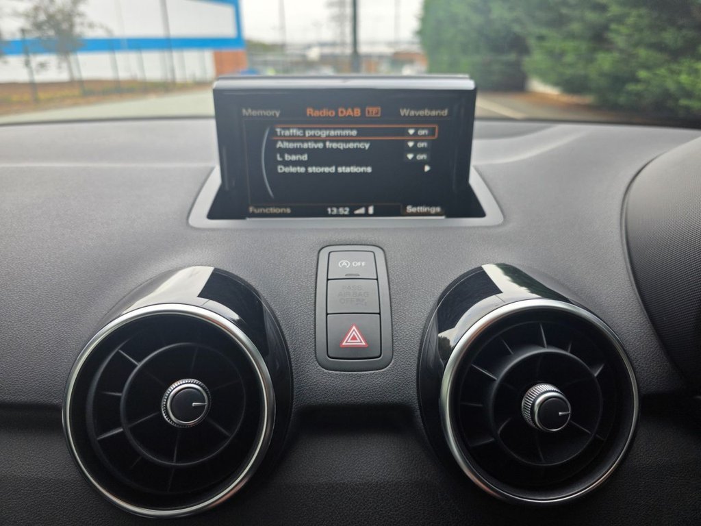 Used Audi A1 2015 for sale - 76235829: Photo 32