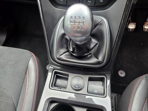Used Ford Kuga 2018 for sale - 75335700: Photo 32