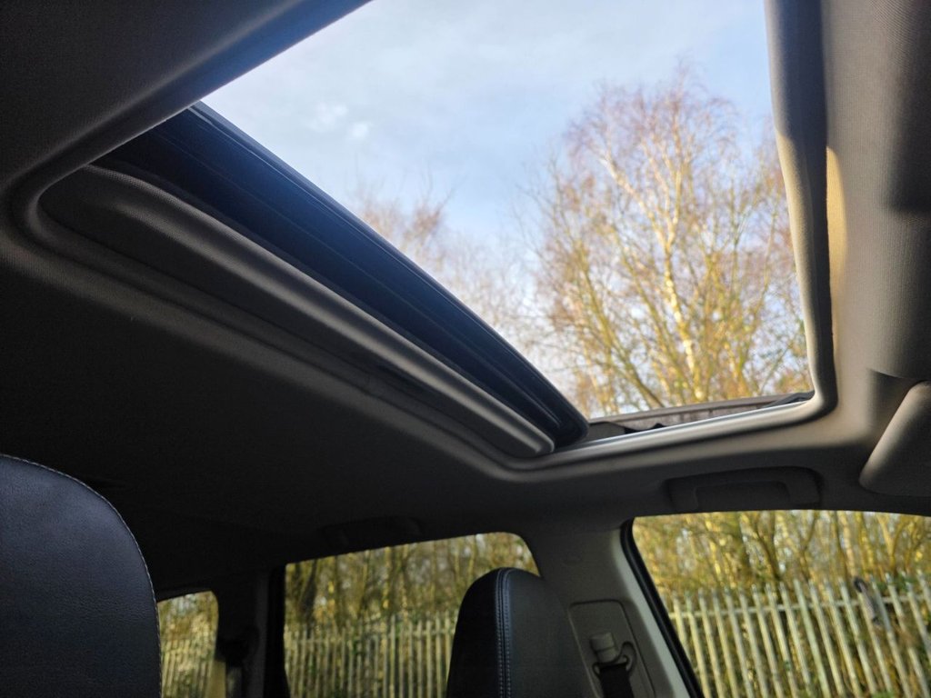 Used Mitsubishi Outlander 2015 for sale - 77437236: Photo 40