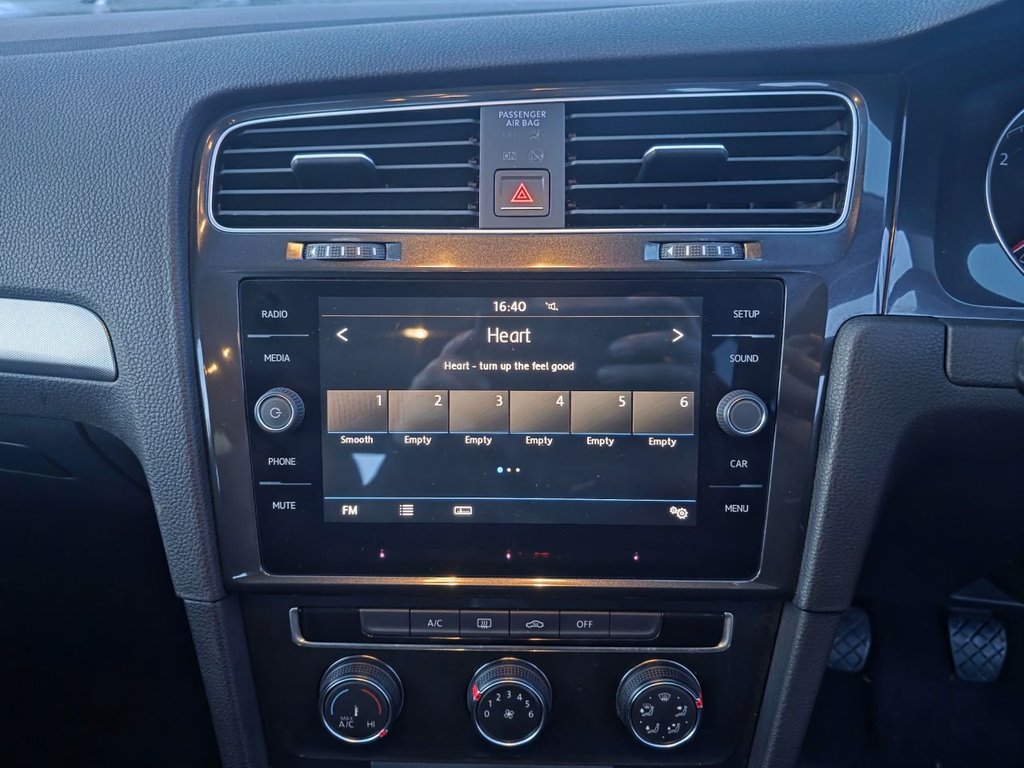 Used Volkswagen Golf 2017 for sale - 77133331: Photo 17