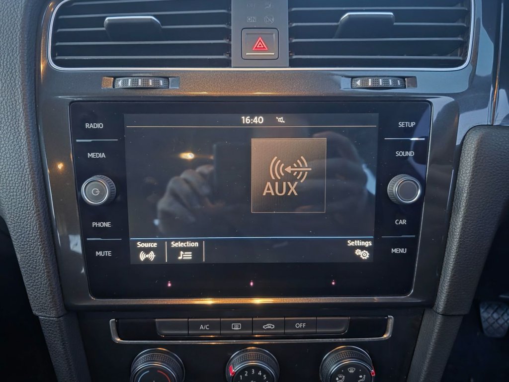 Used Volkswagen Golf 2017 for sale - 77133331: Photo 19