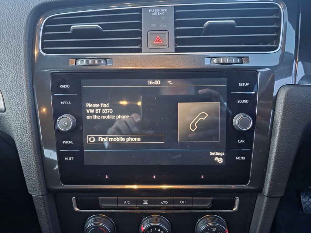 Used Volkswagen Golf 2017 for sale - 77133331: Photo 20