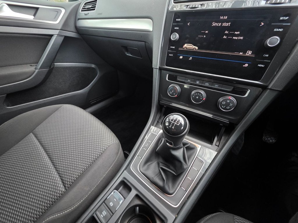 Used Volkswagen Golf 2017 for sale - 77133331: Photo 27