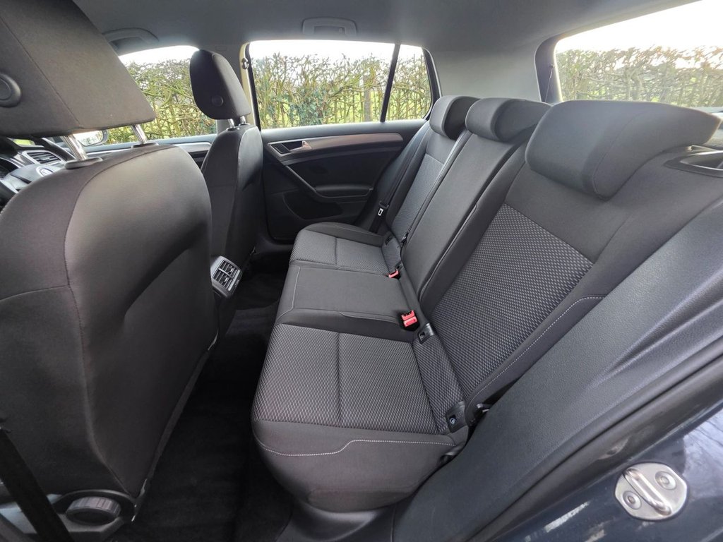 Used Volkswagen Golf 2017 for sale - 77133331: Photo 38