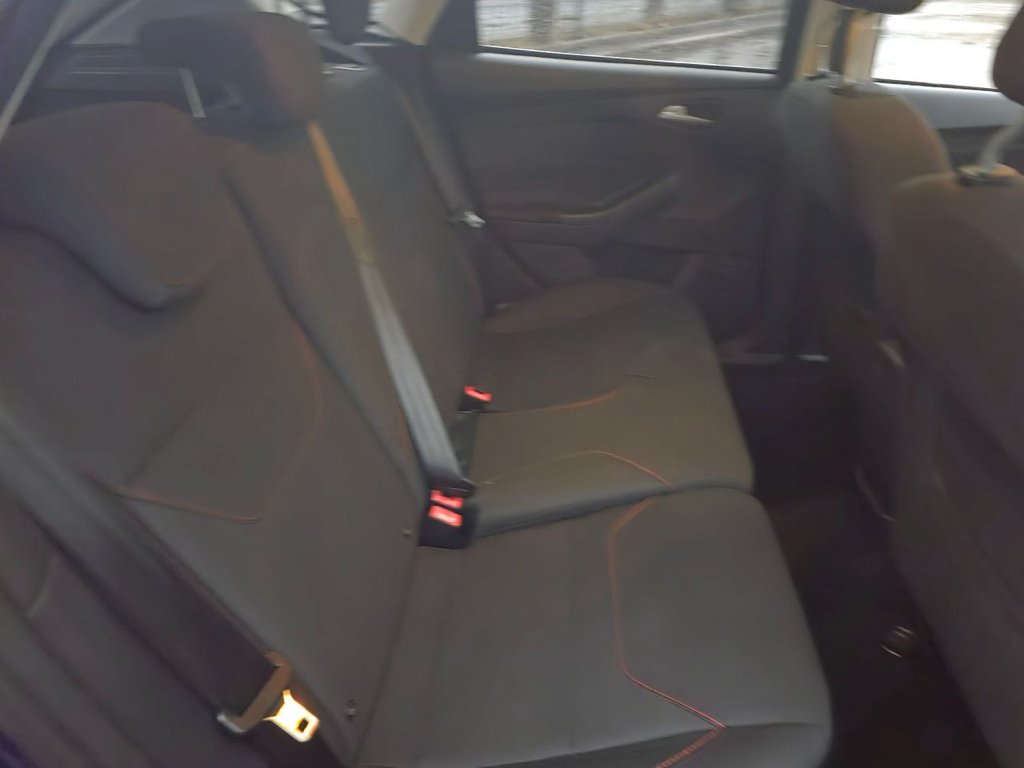 Used Ford Focus 2015 for sale - 76570112: Photo 12