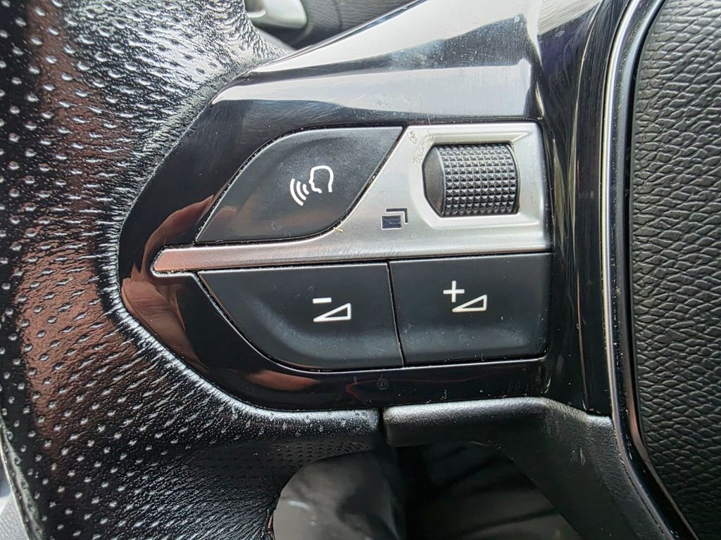 Used Peugeot 3008 2018 for sale - 77667687: Photo 32