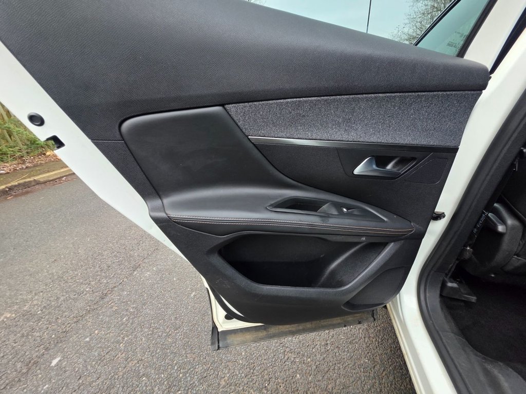 Used Peugeot 3008 2018 for sale - 77667687: Photo 35