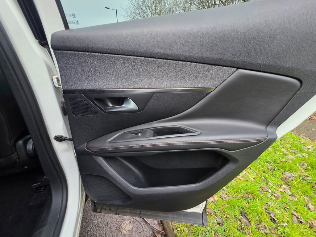 Used Peugeot 3008 2018 for sale - 77667687: Photo 37