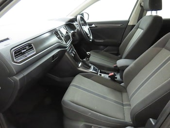 Used Volkswagen T-Roc 2019 for sale - 79155570: Photo