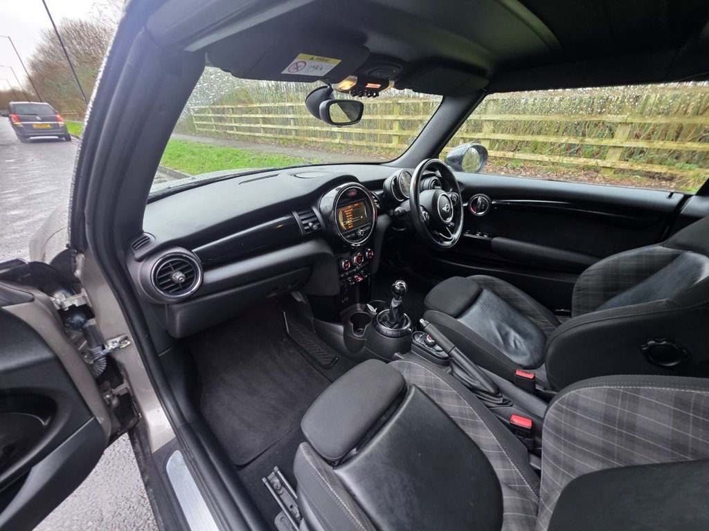 Used MINI Convertible 2017 for sale - 77437221: Photo 12