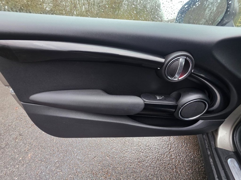 Used MINI Convertible 2017 for sale - 77437221: Photo 36