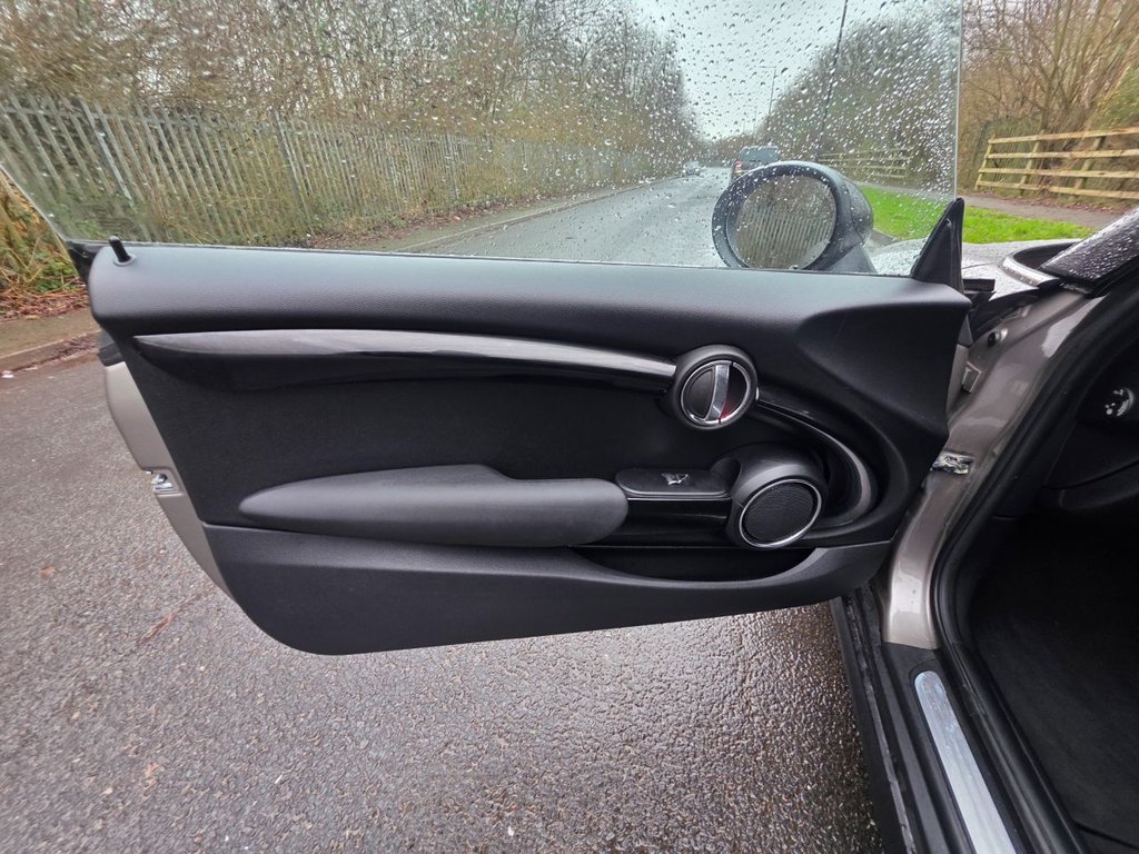 Used MINI Convertible 2017 for sale - 77437221: Photo 37