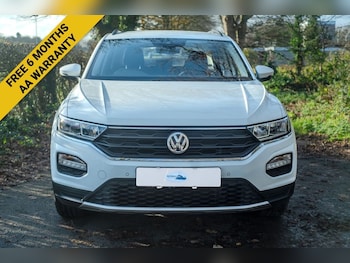 Used Volkswagen T-Roc 2018 for sale - 79547591: Photo