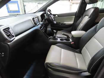 Used Kia Sportage 2018 for sale - 79738050: Photo