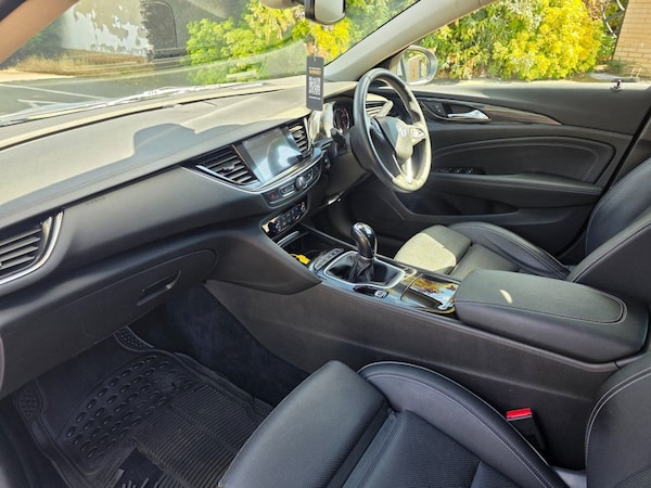Used Vauxhall Insignia 2017 for sale - 75666159: Photo 18