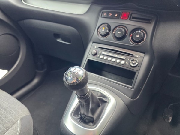 Used Citroen C3 Picasso 2016 for sale - 75585378: Photo 27